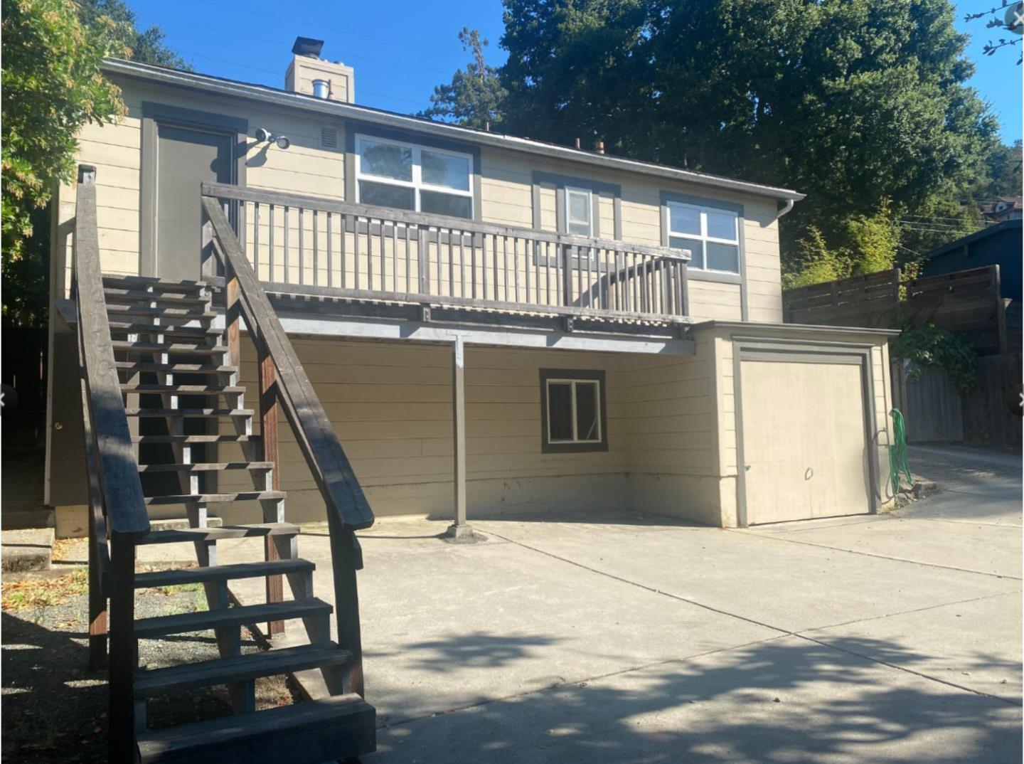 Detail Gallery Image 2 of 6 For 212 Manor Dr, San Carlos,  CA 94070 - 2 Beds | 1 Baths