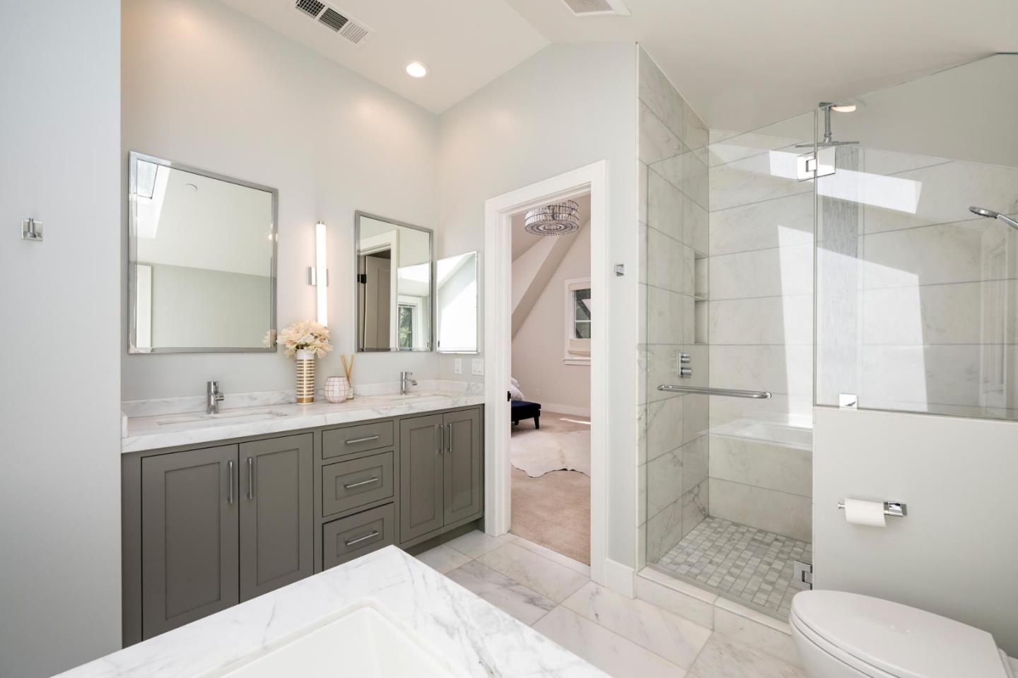 Detail Gallery Image 12 of 27 For 48 Middlegate St, Atherton,  CA 94027 - 5 Beds | 3/1 Baths