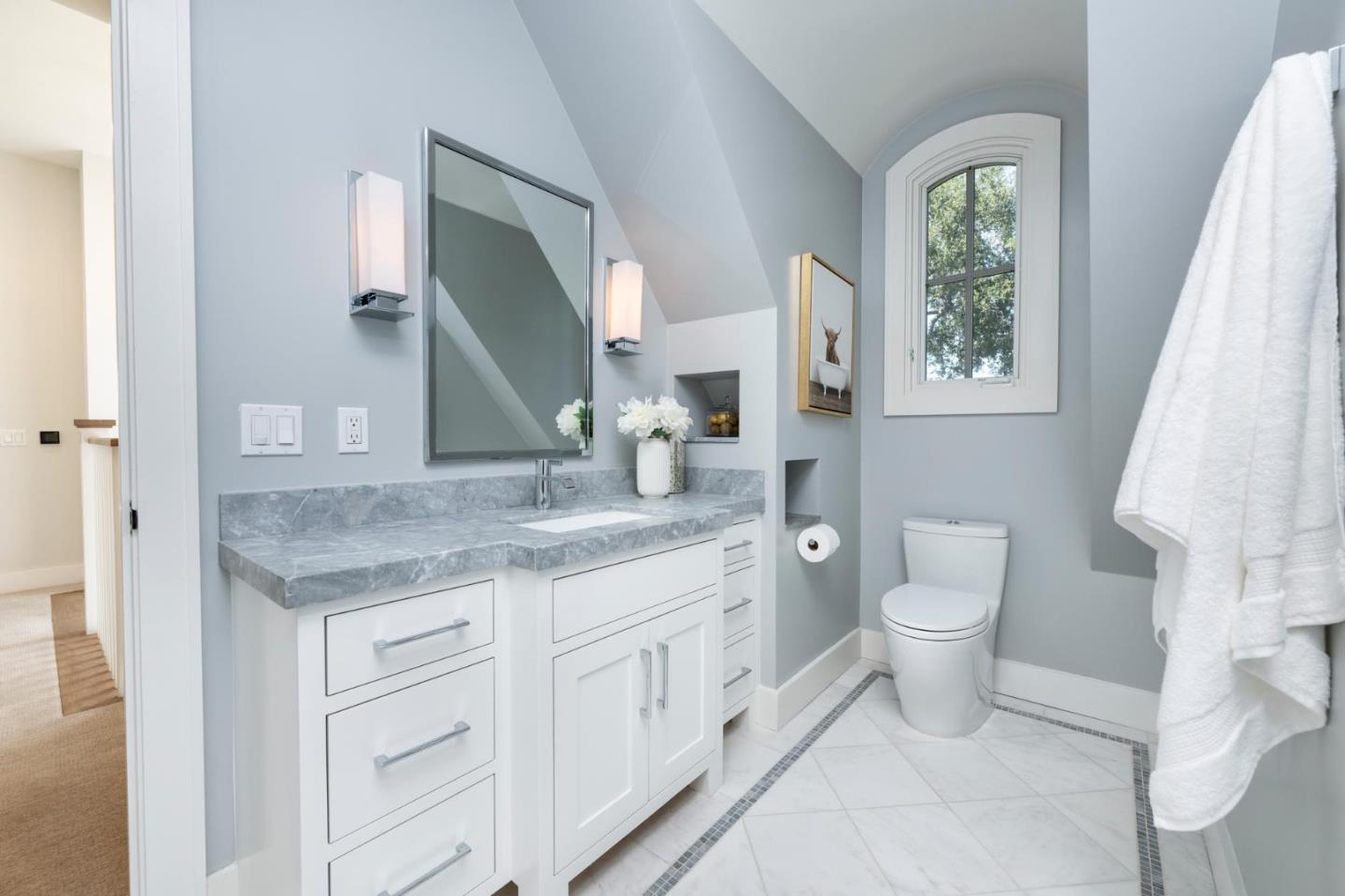 Detail Gallery Image 15 of 27 For 48 Middlegate St, Atherton,  CA 94027 - 5 Beds | 3/1 Baths