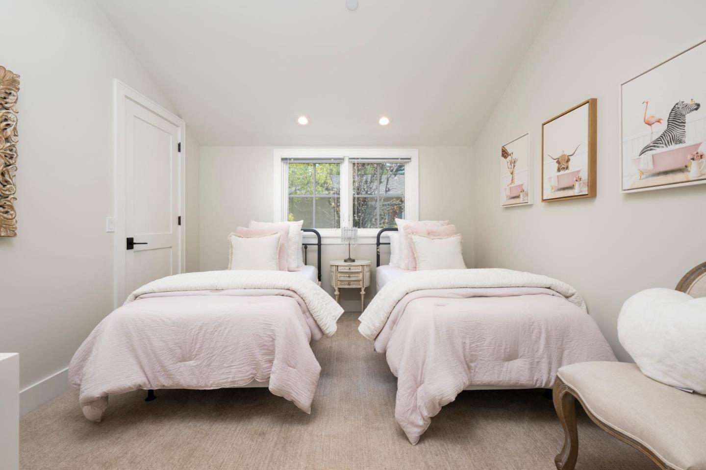 Detail Gallery Image 17 of 27 For 48 Middlegate St, Atherton,  CA 94027 - 5 Beds | 3/1 Baths