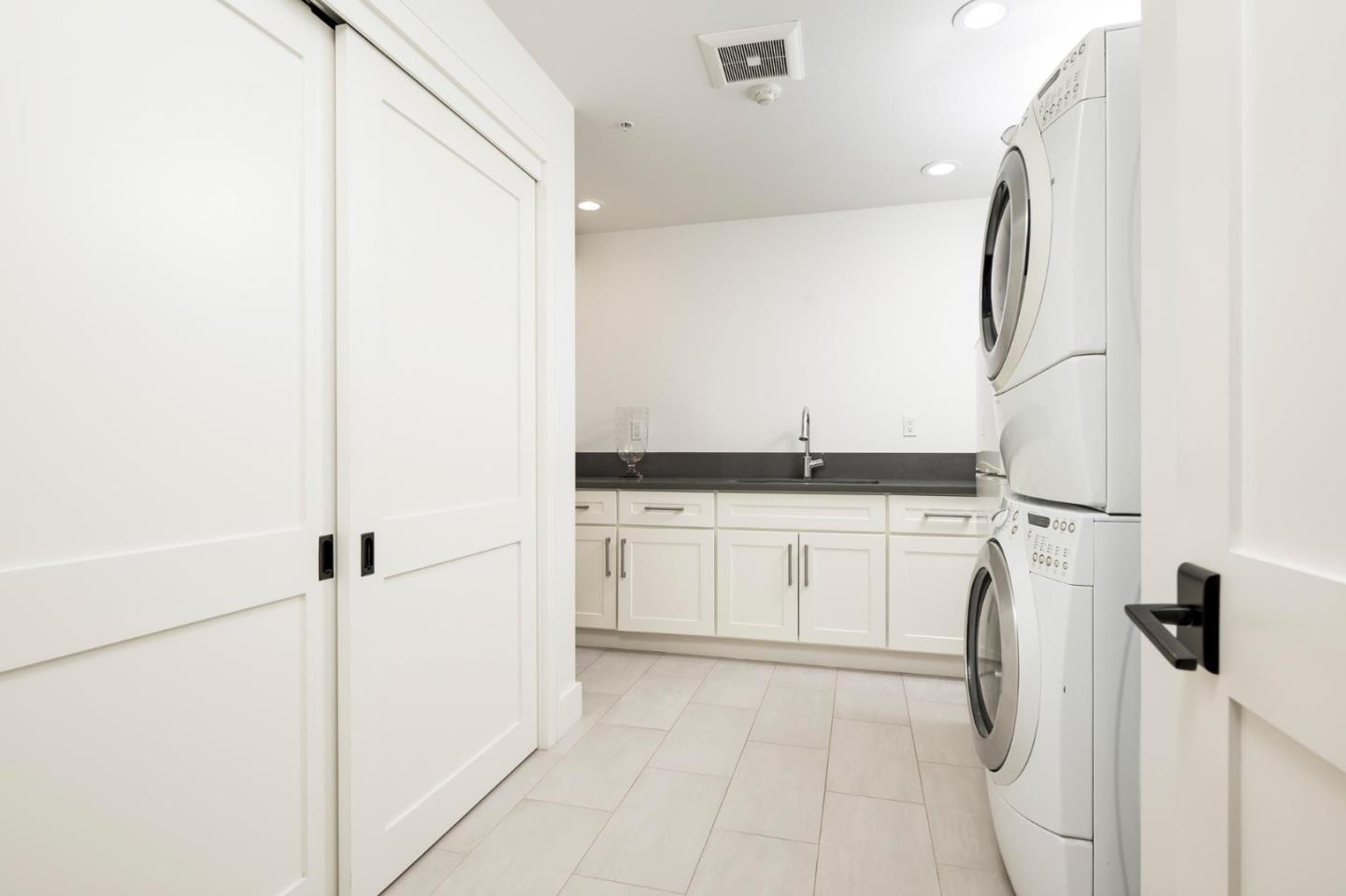 Detail Gallery Image 24 of 27 For 48 Middlegate St, Atherton,  CA 94027 - 5 Beds | 3/1 Baths