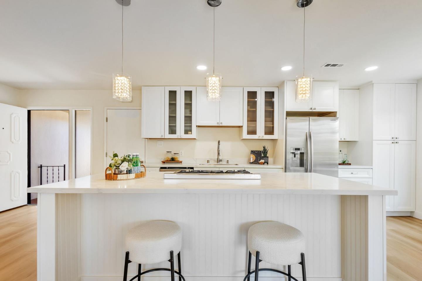 Detail Gallery Image 15 of 38 For 1890 Claremont Dr, San Bruno,  CA 94066 - 3 Beds | 2 Baths