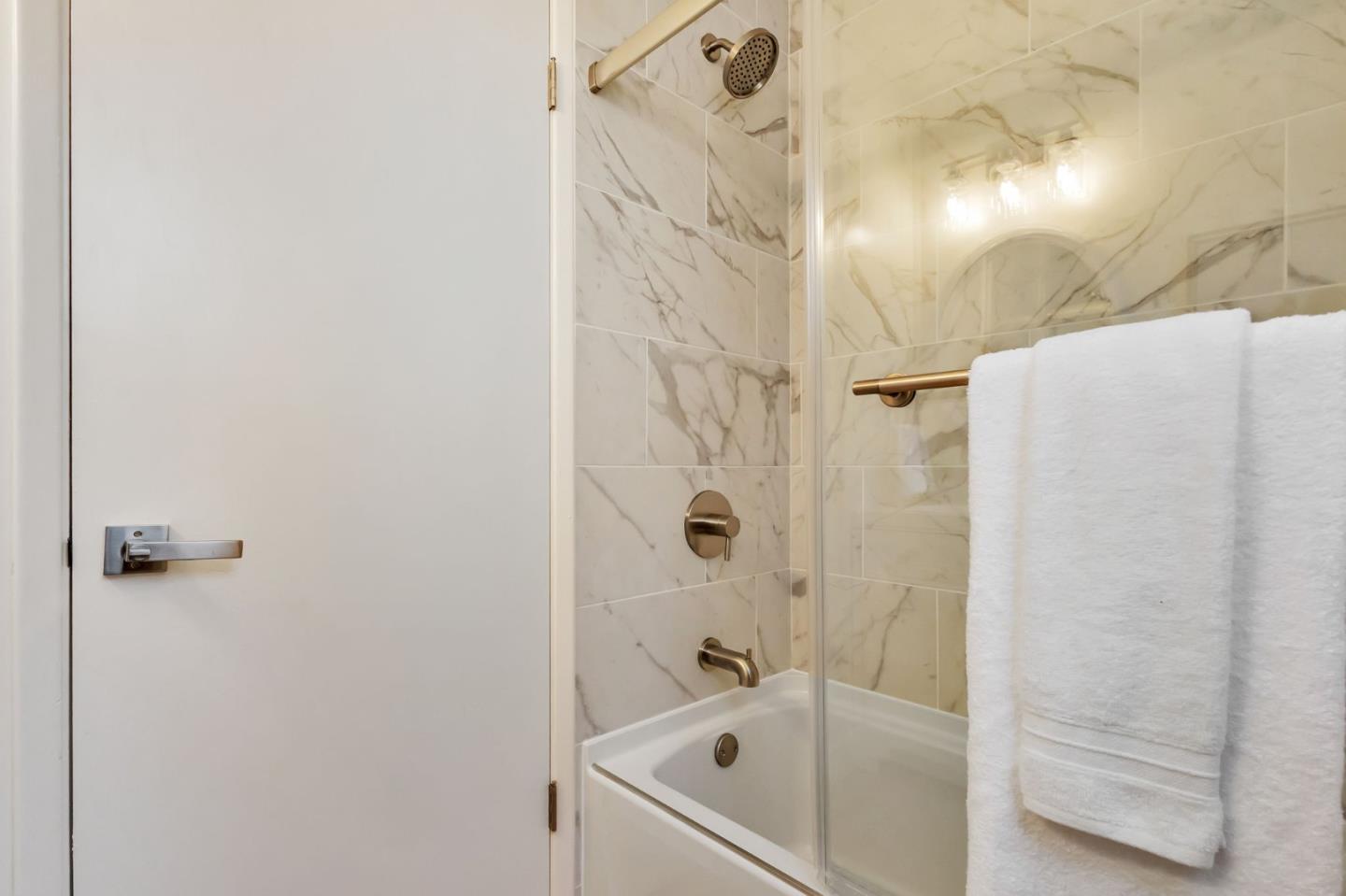 Detail Gallery Image 27 of 38 For 1890 Claremont Dr, San Bruno,  CA 94066 - 3 Beds | 2 Baths