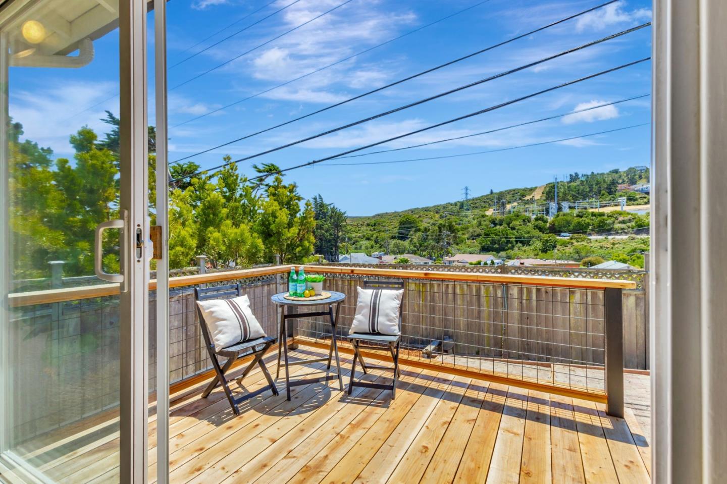 Detail Gallery Image 30 of 38 For 1890 Claremont Dr, San Bruno,  CA 94066 - 3 Beds | 2 Baths