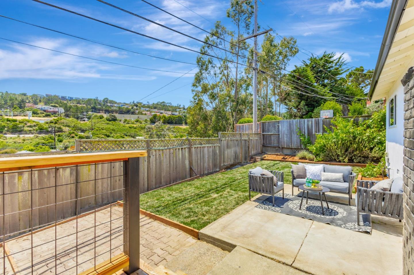 Detail Gallery Image 32 of 38 For 1890 Claremont Dr, San Bruno,  CA 94066 - 3 Beds | 2 Baths