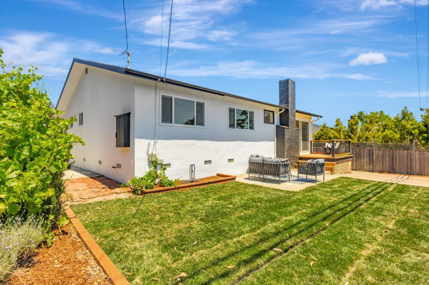 Detail Gallery Image 36 of 38 For 1890 Claremont Dr, San Bruno,  CA 94066 - 3 Beds | 2 Baths