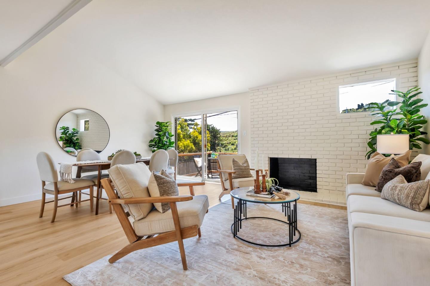 Detail Gallery Image 7 of 38 For 1890 Claremont Dr, San Bruno,  CA 94066 - 3 Beds | 2 Baths