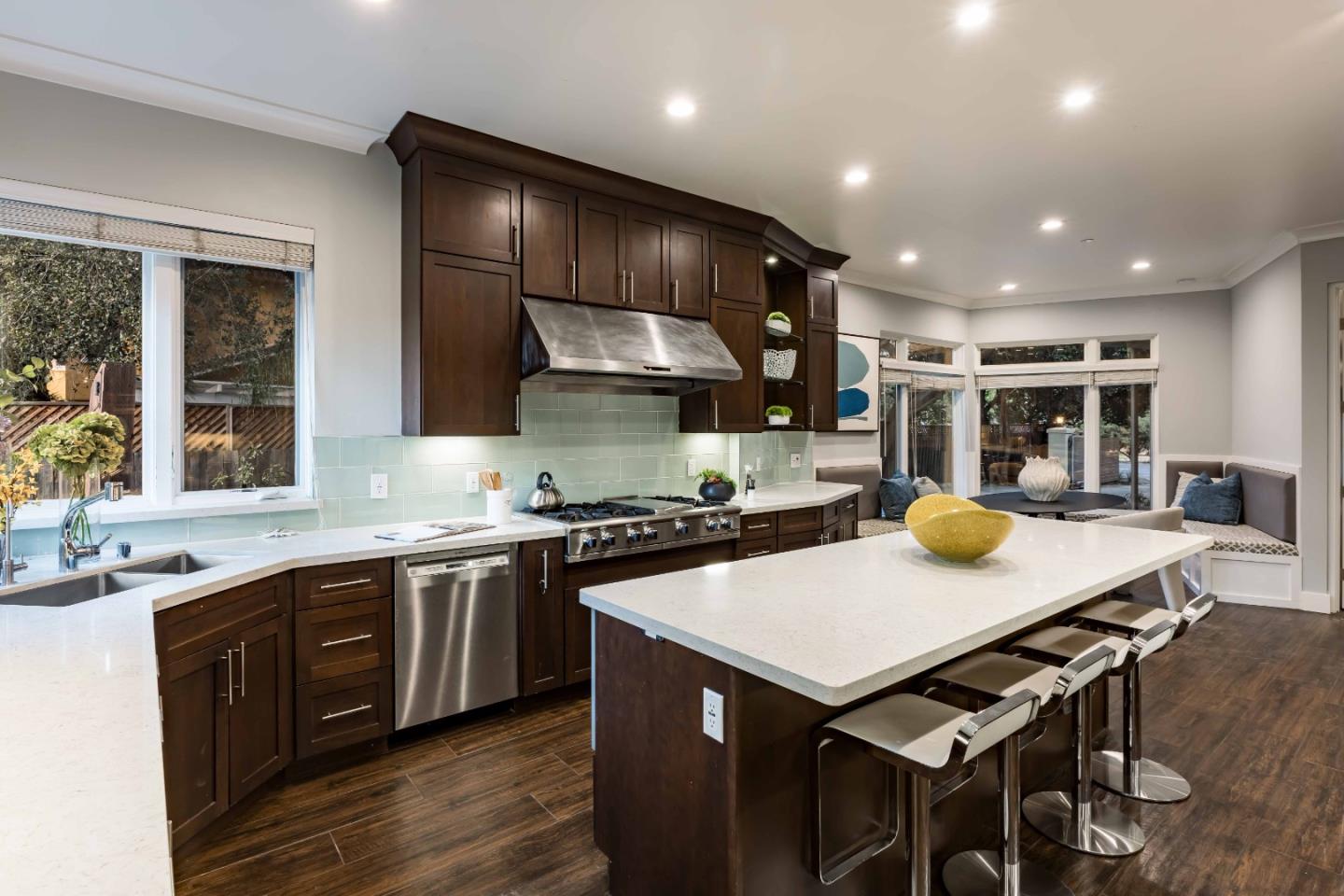 Detail Gallery Image 10 of 45 For 706 N San Antonio Rd, Los Altos,  CA 94022 - 4 Beds | 5/1 Baths