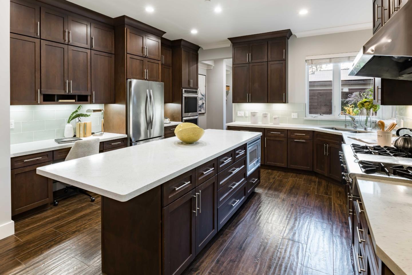 Detail Gallery Image 11 of 45 For 706 N San Antonio Rd, Los Altos,  CA 94022 - 4 Beds | 5/1 Baths