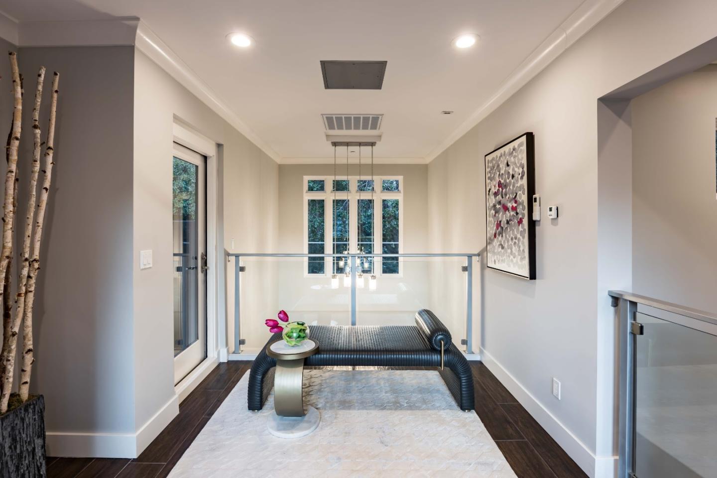 Detail Gallery Image 17 of 45 For 706 N San Antonio Rd, Los Altos,  CA 94022 - 4 Beds | 5/1 Baths