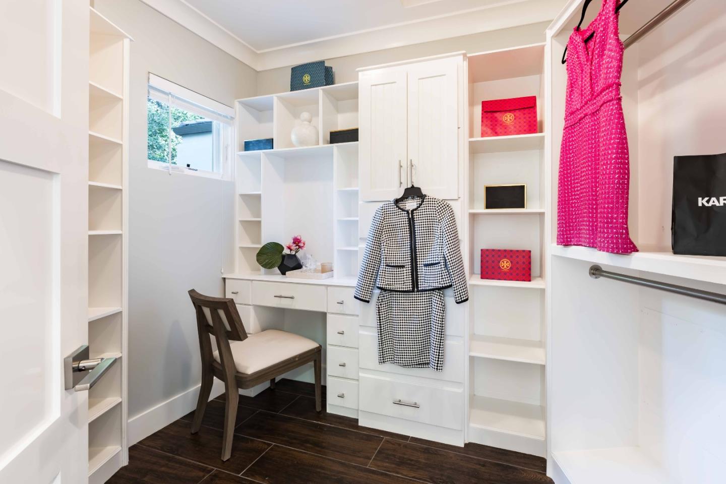 Detail Gallery Image 24 of 45 For 706 N San Antonio Rd, Los Altos,  CA 94022 - 4 Beds | 5/1 Baths