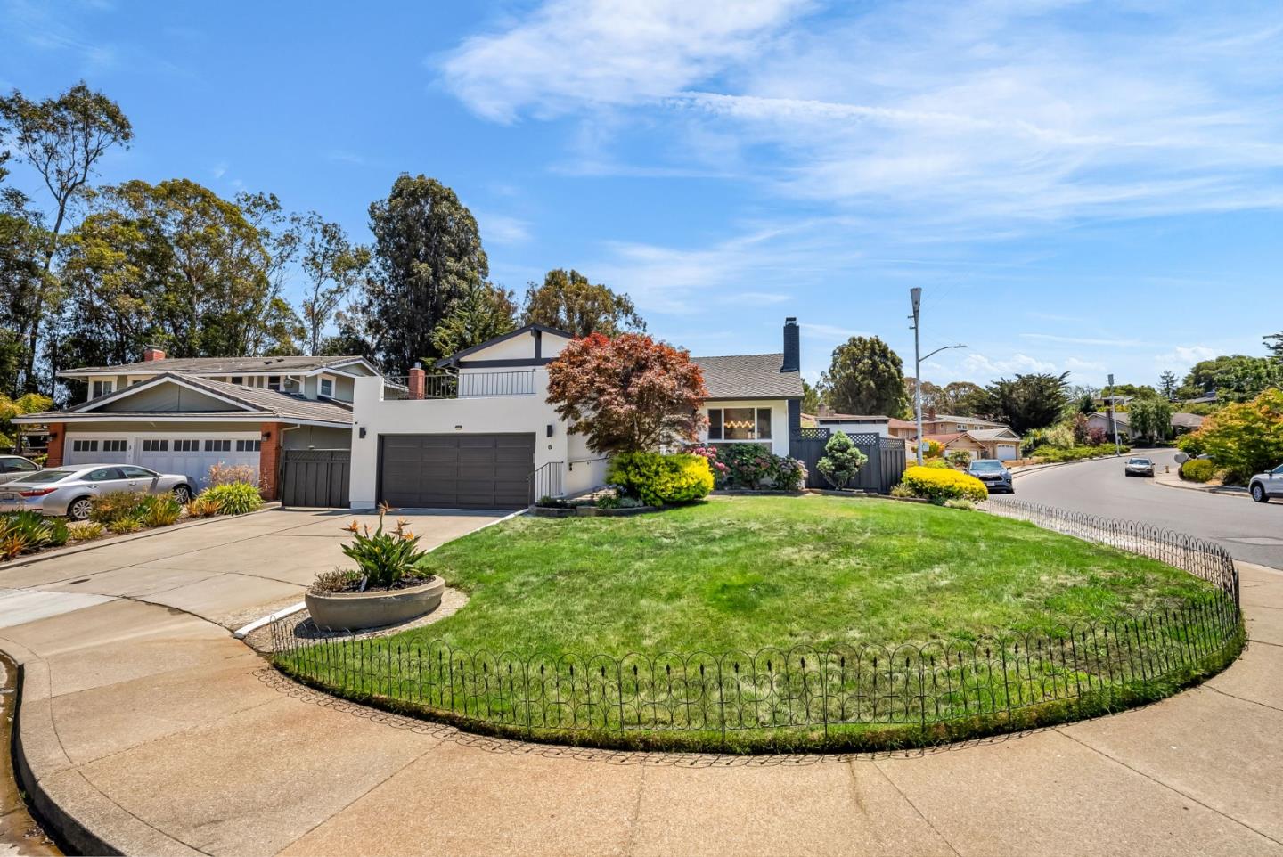 Detail Gallery Image 3 of 78 For 6 Whitecliff Ct, San Mateo,  CA 94402 - 4 Beds | 3 Baths