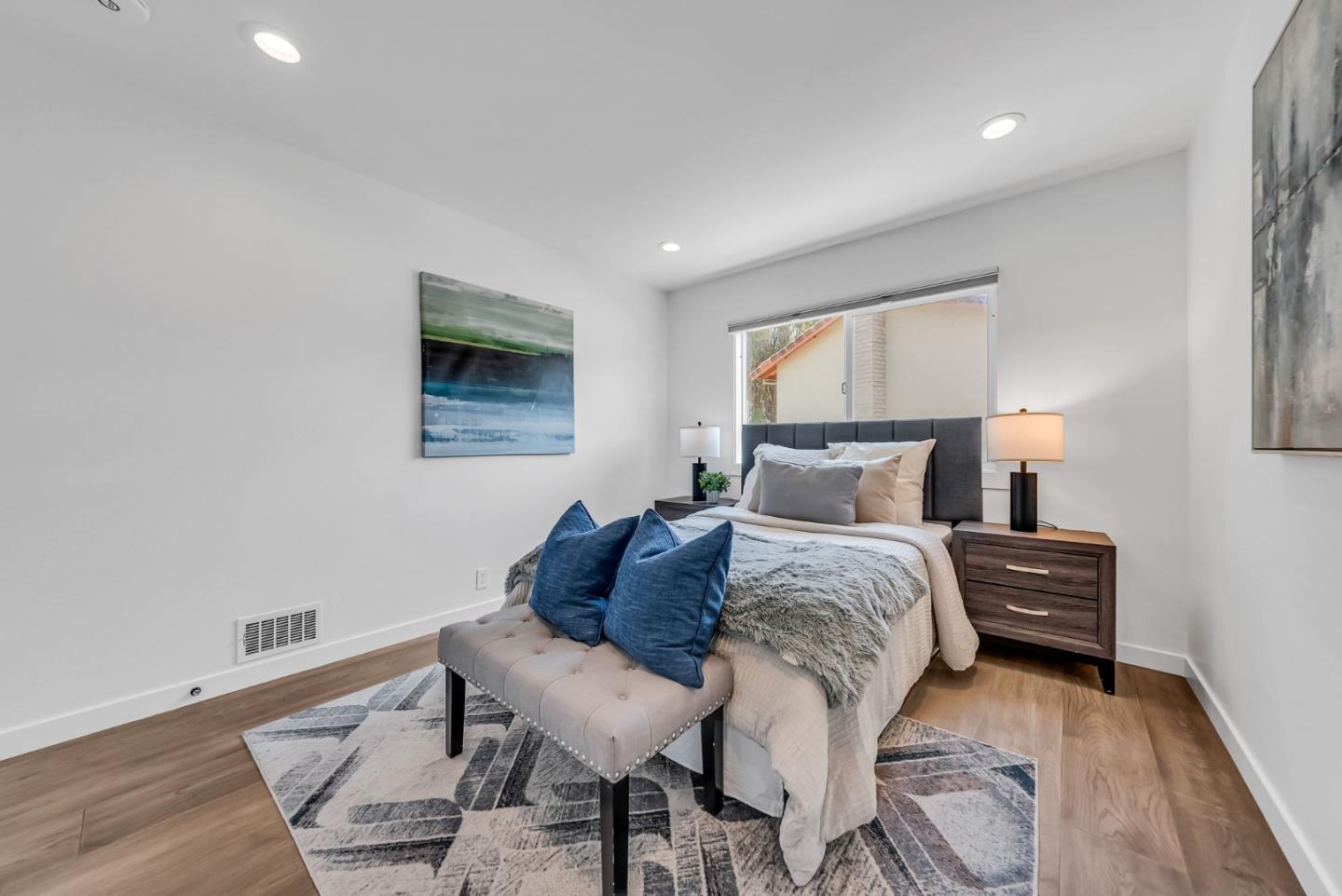 Detail Gallery Image 38 of 78 For 6 Whitecliff Ct, San Mateo,  CA 94402 - 4 Beds | 3 Baths