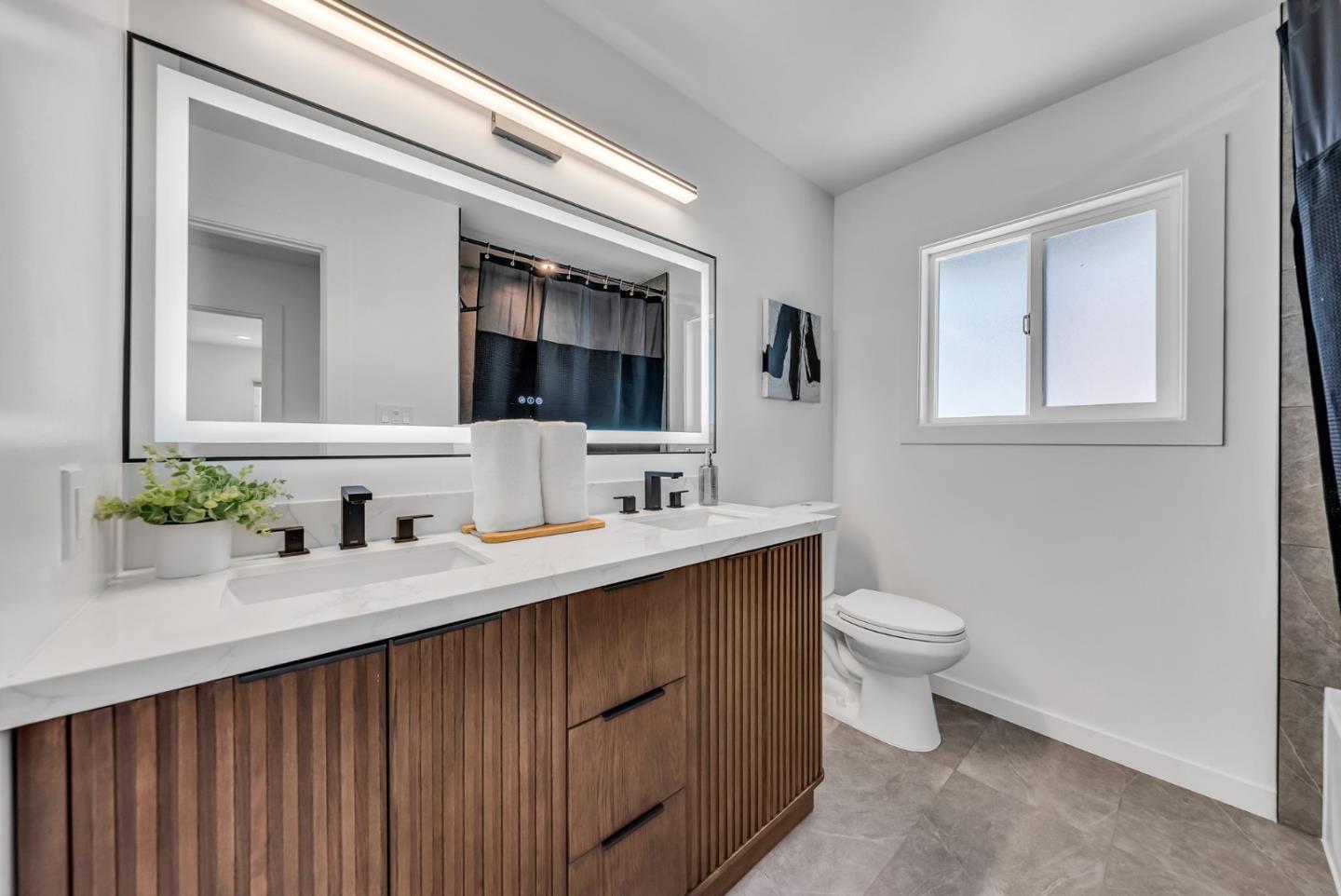 Detail Gallery Image 43 of 78 For 6 Whitecliff Ct, San Mateo,  CA 94402 - 4 Beds | 3 Baths