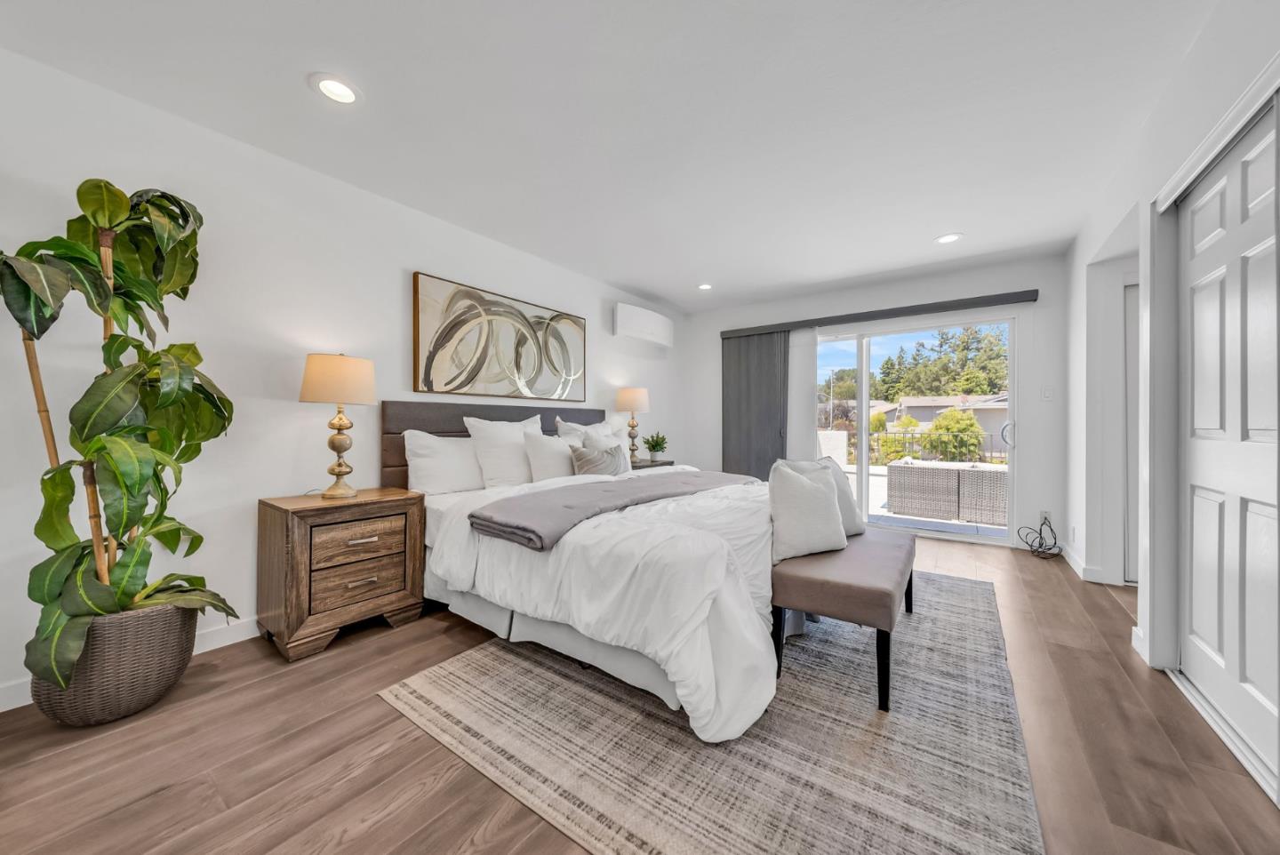 Detail Gallery Image 46 of 78 For 6 Whitecliff Ct, San Mateo,  CA 94402 - 4 Beds | 3 Baths