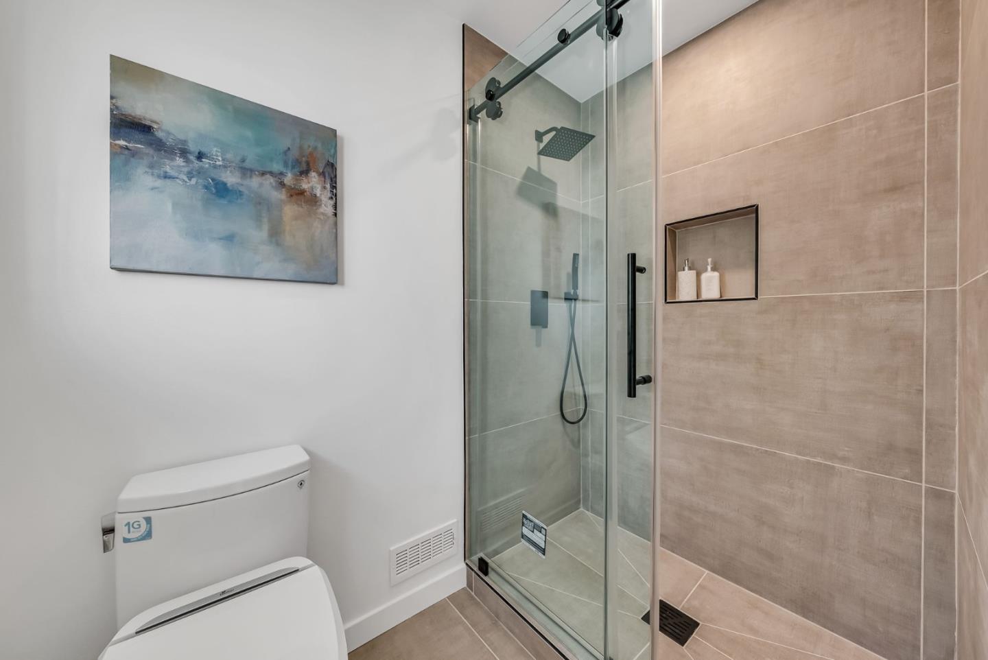 Detail Gallery Image 51 of 78 For 6 Whitecliff Ct, San Mateo,  CA 94402 - 4 Beds | 3 Baths