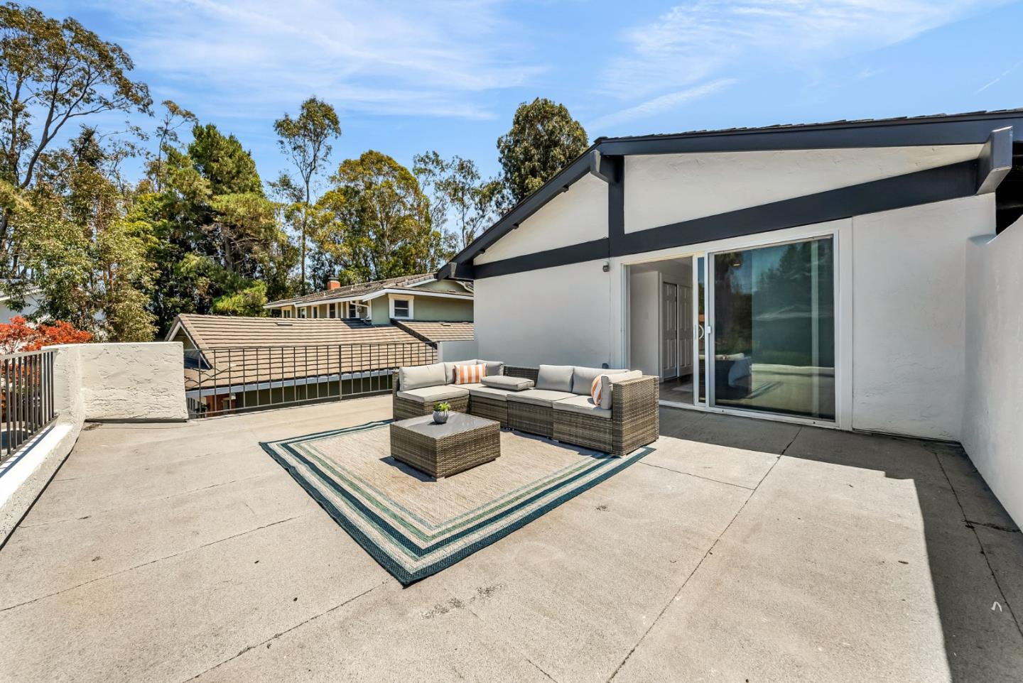 Detail Gallery Image 53 of 78 For 6 Whitecliff Ct, San Mateo,  CA 94402 - 4 Beds | 3 Baths