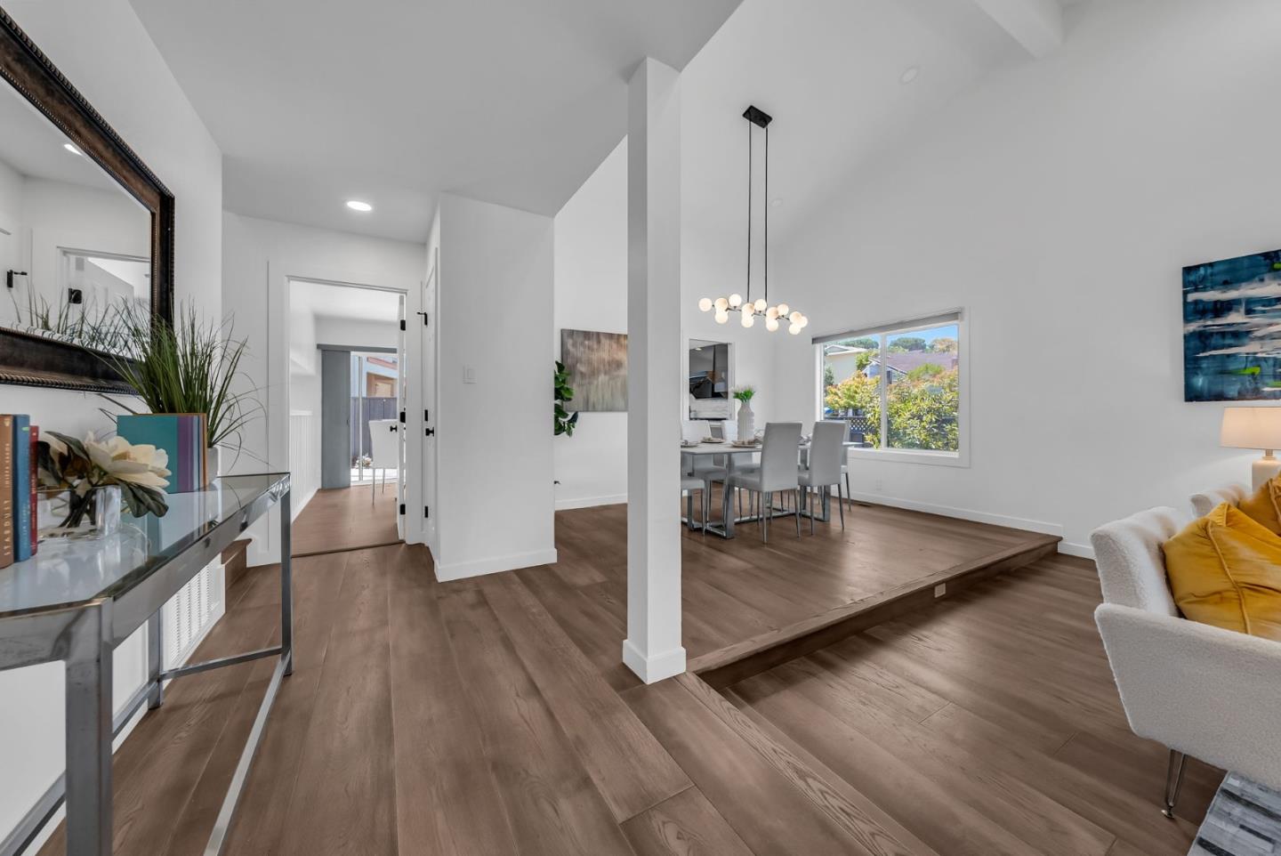 Detail Gallery Image 6 of 78 For 6 Whitecliff Ct, San Mateo,  CA 94402 - 4 Beds | 3 Baths