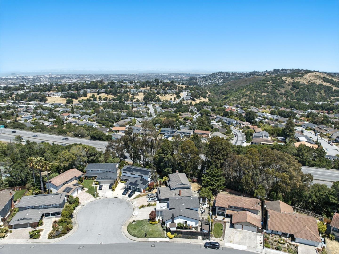 Detail Gallery Image 74 of 78 For 6 Whitecliff Ct, San Mateo,  CA 94402 - 4 Beds | 3 Baths