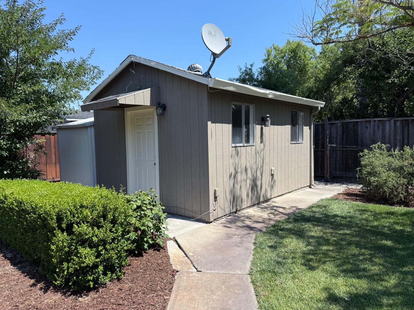 Detail Gallery Image 11 of 16 For 1054 Dale Pl, Concord,  CA 94518 - 3 Beds | 1 Baths
