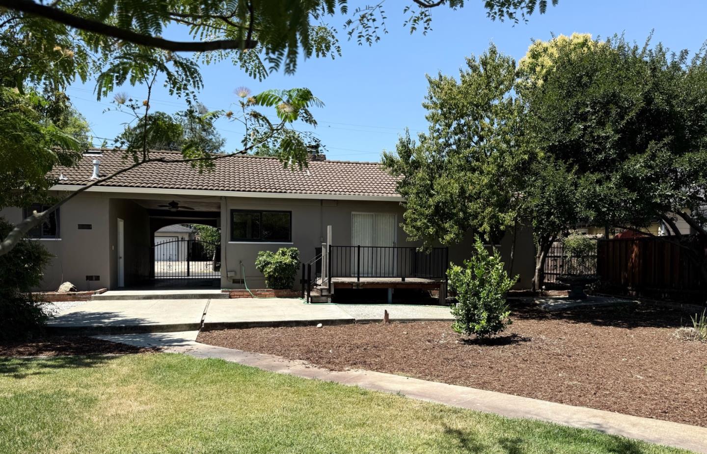 Detail Gallery Image 12 of 16 For 1054 Dale Pl, Concord,  CA 94518 - 3 Beds | 1 Baths