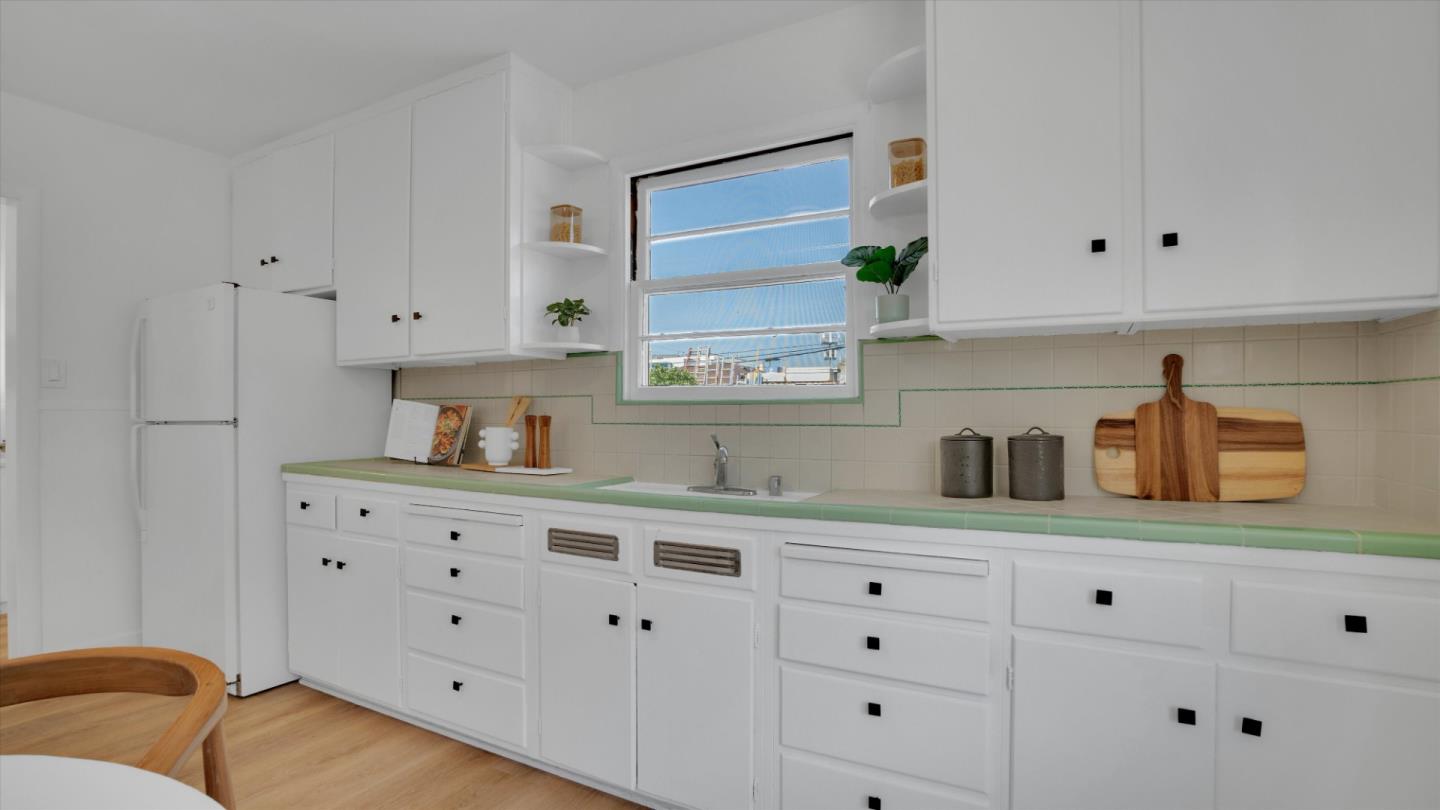Detail Gallery Image 13 of 27 For 2265 Avila Ave, Santa Clara,  CA 95050 - 2 Beds | 1 Baths