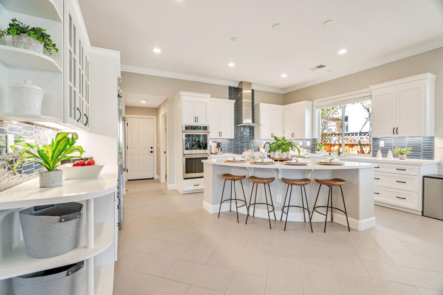 Detail Gallery Image 18 of 77 For 5978 Gleneagles Cir, San Jose,  CA 95138 - 5 Beds | 4/1 Baths