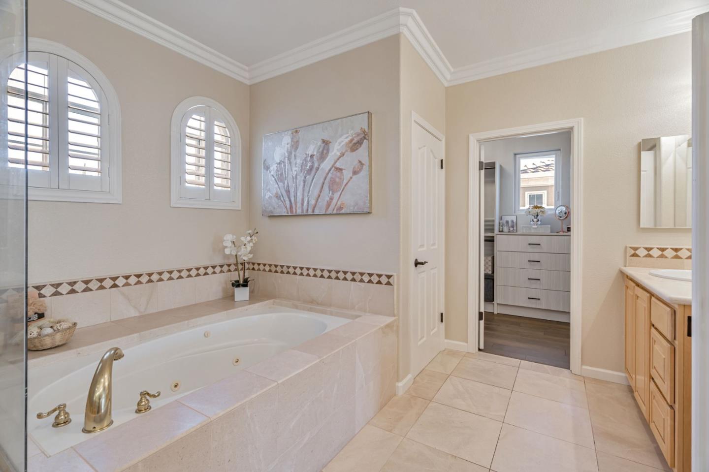 Detail Gallery Image 33 of 77 For 5978 Gleneagles Cir, San Jose,  CA 95138 - 5 Beds | 4/1 Baths