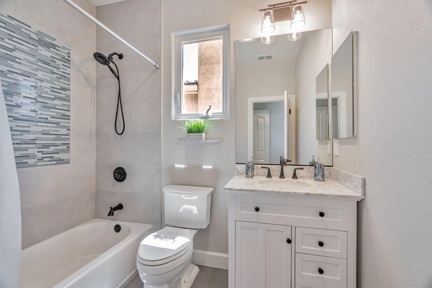 Detail Gallery Image 42 of 77 For 5978 Gleneagles Cir, San Jose,  CA 95138 - 5 Beds | 4/1 Baths