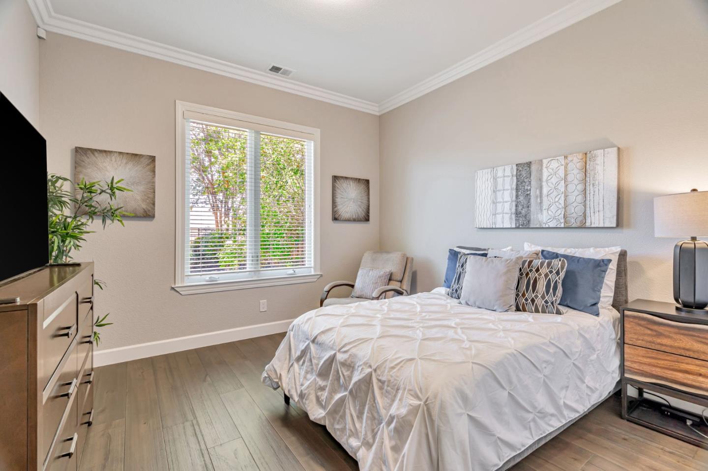 Detail Gallery Image 49 of 77 For 5978 Gleneagles Cir, San Jose,  CA 95138 - 5 Beds | 4/1 Baths