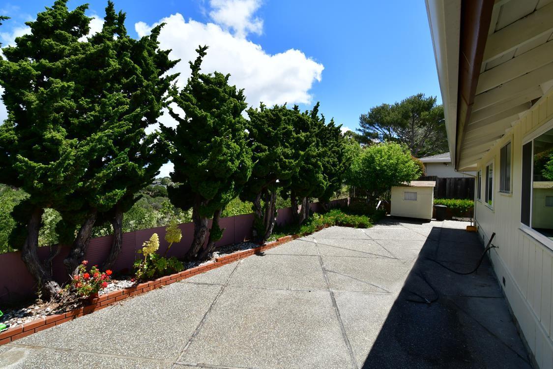 Detail Gallery Image 24 of 28 For 2756 Comstock Cir, Belmont,  CA 94002 - 4 Beds | 3 Baths