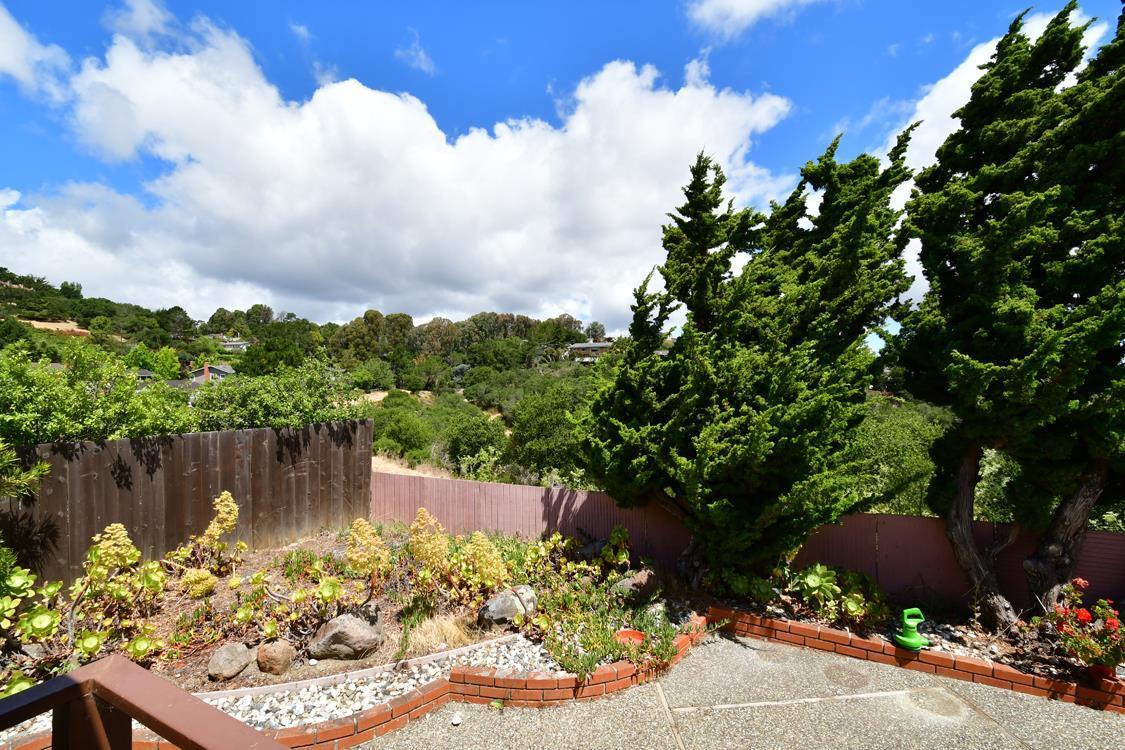 Detail Gallery Image 25 of 28 For 2756 Comstock Cir, Belmont,  CA 94002 - 4 Beds | 3 Baths