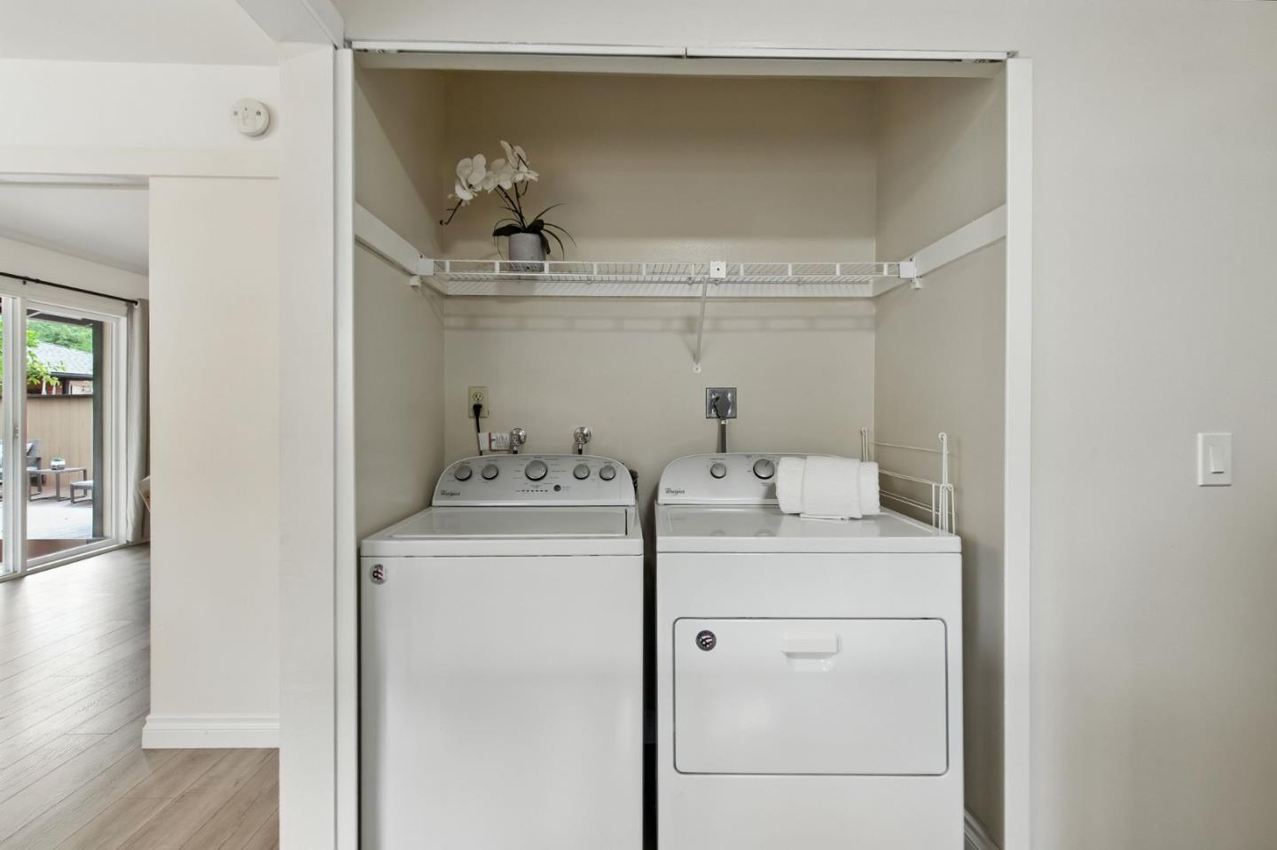 Detail Gallery Image 14 of 31 For 1180 Blackberry Ter, Sunnyvale,  CA 94087 - 2 Beds | 2 Baths