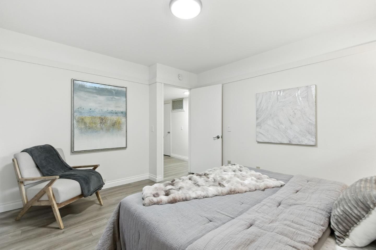 Detail Gallery Image 22 of 31 For 1180 Blackberry Ter, Sunnyvale,  CA 94087 - 2 Beds | 2 Baths