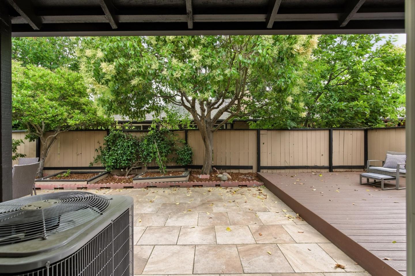 Detail Gallery Image 29 of 31 For 1180 Blackberry Ter, Sunnyvale,  CA 94087 - 2 Beds | 2 Baths