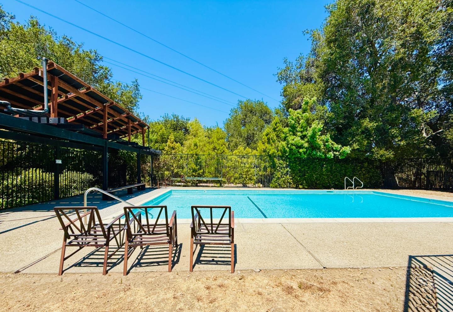 Detail Gallery Image 35 of 39 For 1180 Blackberry Ter, Sunnyvale,  CA 94087 - 2 Beds | 2 Baths