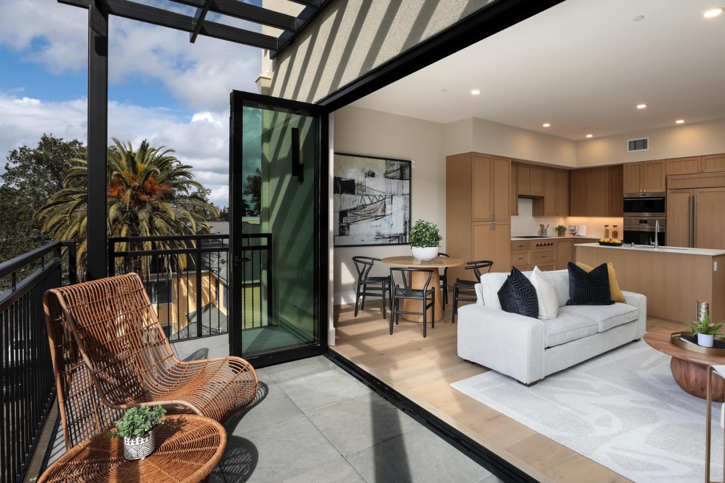 Detail Gallery Image 17 of 29 For 389 First St #31,  Los Altos,  CA 94022 - 2 Beds | 2/1 Baths