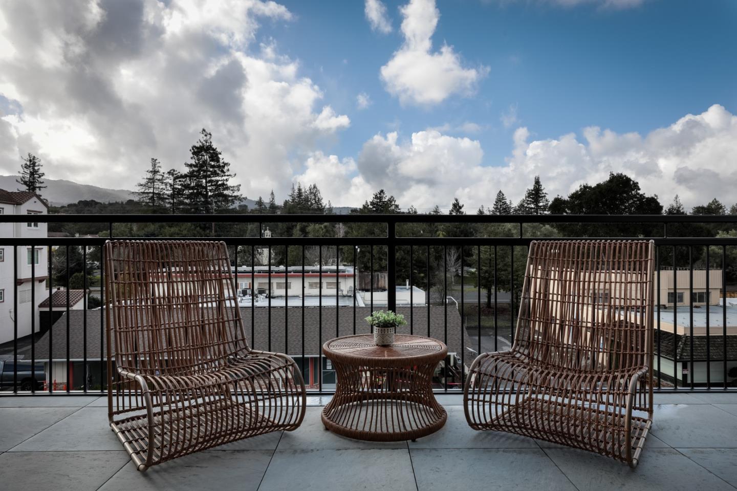 Detail Gallery Image 18 of 29 For 389 First St #31,  Los Altos,  CA 94022 - 2 Beds | 2/1 Baths