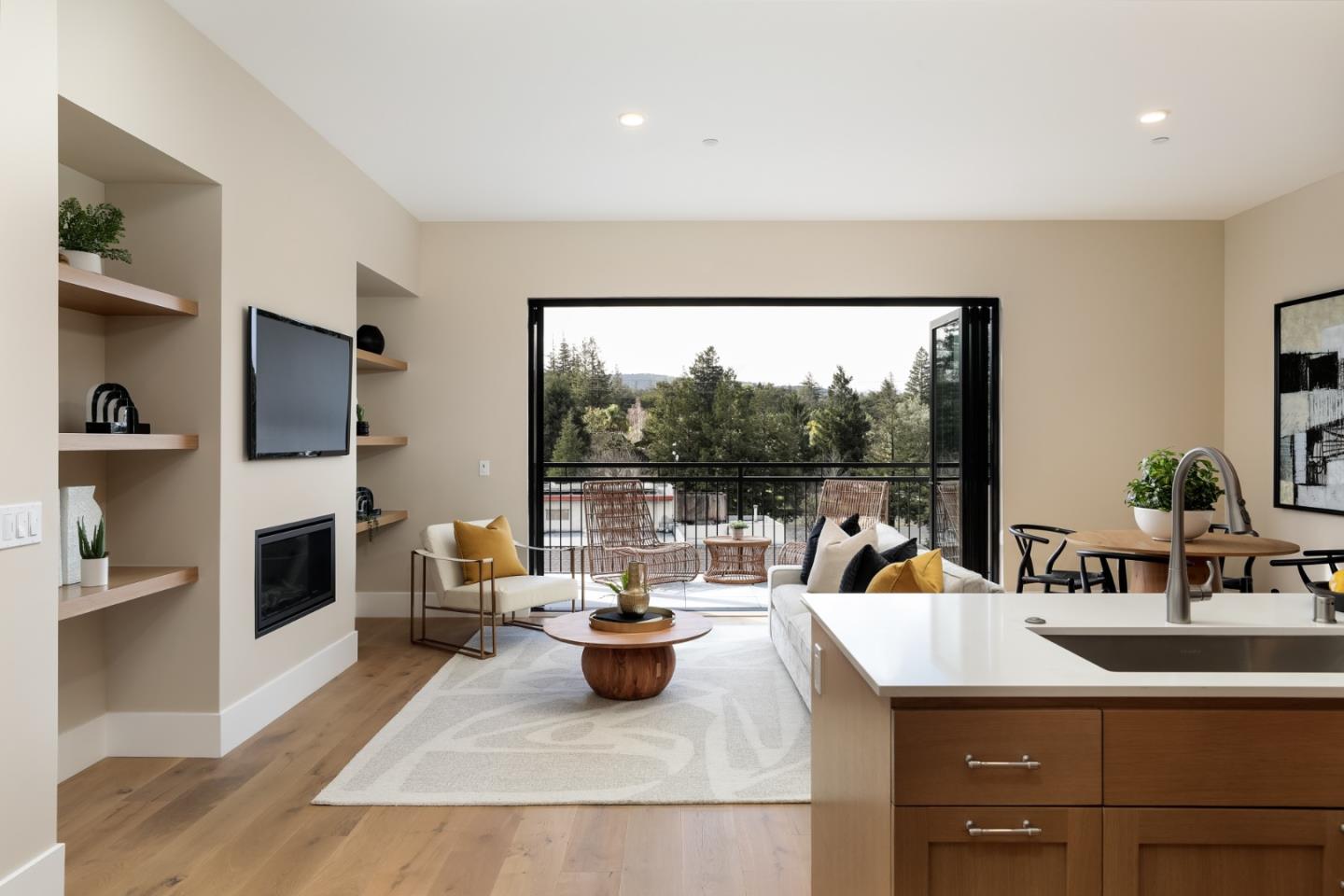 Detail Gallery Image 7 of 29 For 389 First St #31,  Los Altos,  CA 94022 - 2 Beds | 2/1 Baths
