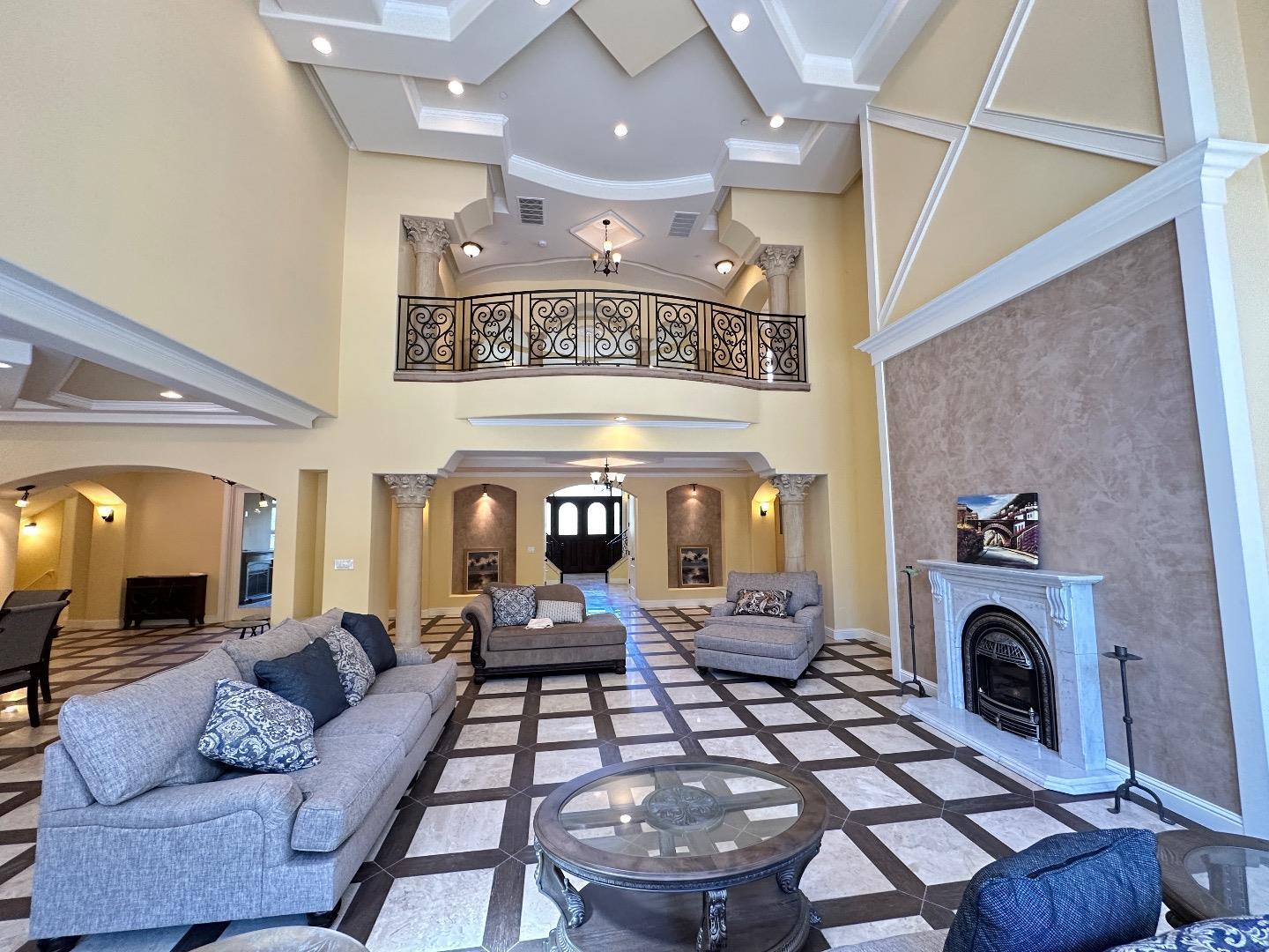 Detail Gallery Image 10 of 26 For 734 Bridle Ridge Ct, Fairfield,  CA 94534 - 5 Beds | 6 Baths