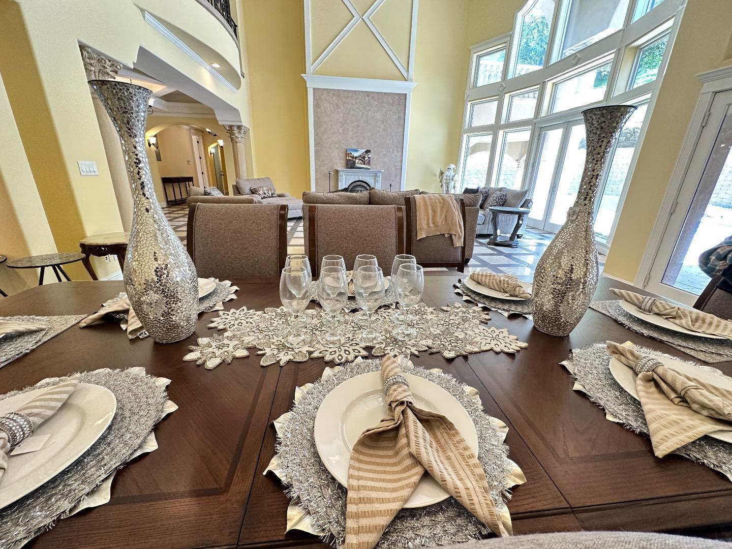 Detail Gallery Image 11 of 26 For 734 Bridle Ridge Ct, Fairfield,  CA 94534 - 5 Beds | 6 Baths
