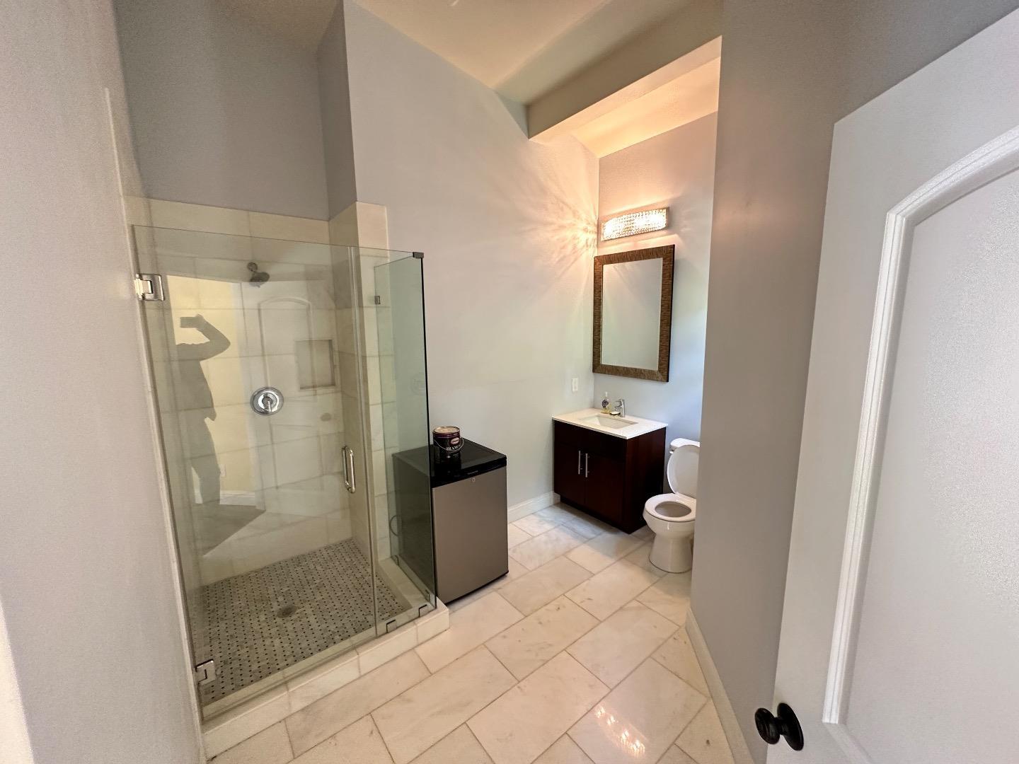 Detail Gallery Image 24 of 26 For 734 Bridle Ridge Ct, Fairfield,  CA 94534 - 5 Beds | 6 Baths