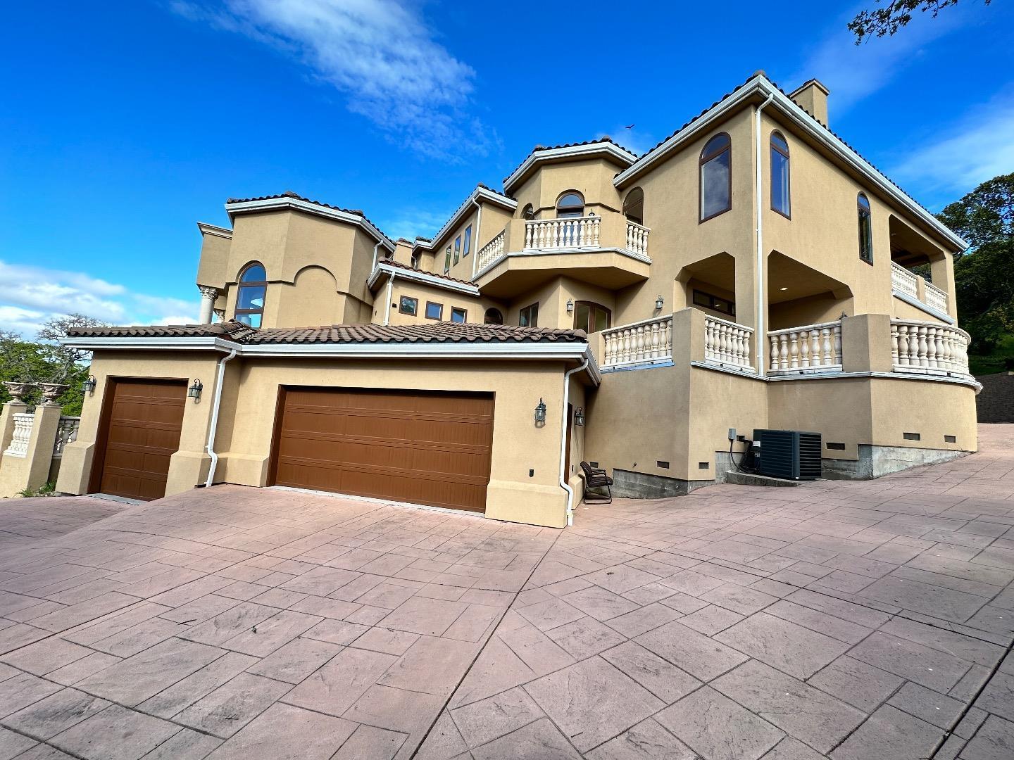 Detail Gallery Image 26 of 26 For 734 Bridle Ridge Ct, Fairfield,  CA 94534 - 5 Beds | 6 Baths
