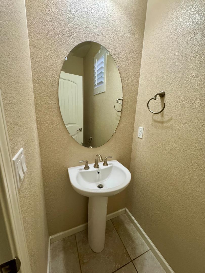 Detail Gallery Image 14 of 17 For 357 Cortona Way, Brentwood,  CA 94513 - 3 Beds | 2/1 Baths
