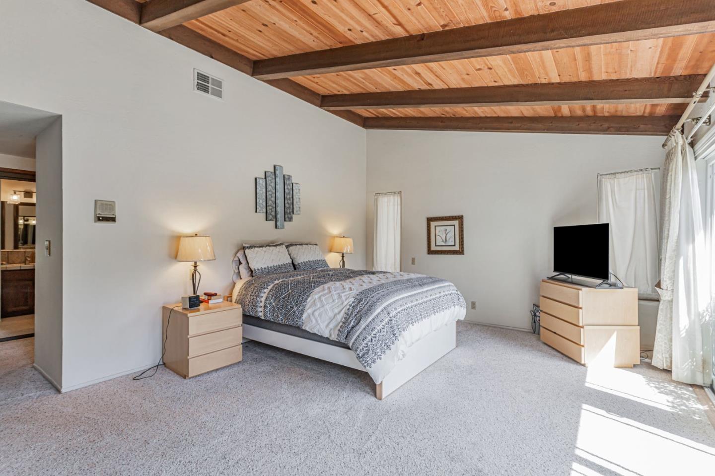 Detail Gallery Image 22 of 37 For 13170 Chaparral Rd, Morgan Hill,  CA 95037 - 4 Beds | 2/1 Baths