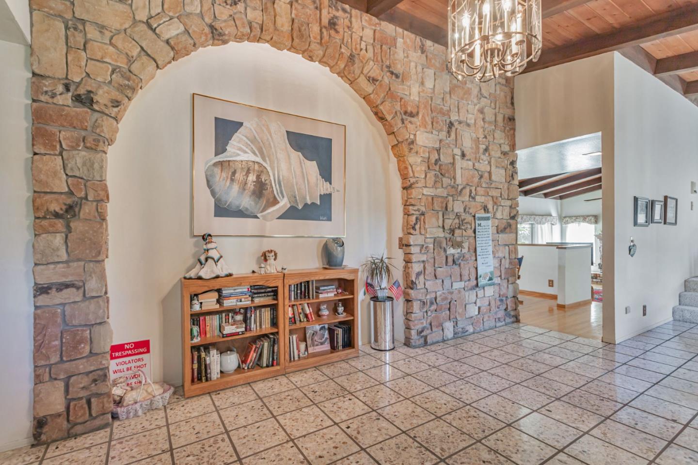 Detail Gallery Image 4 of 37 For 13170 Chaparral Rd, Morgan Hill,  CA 95037 - 4 Beds | 2/1 Baths