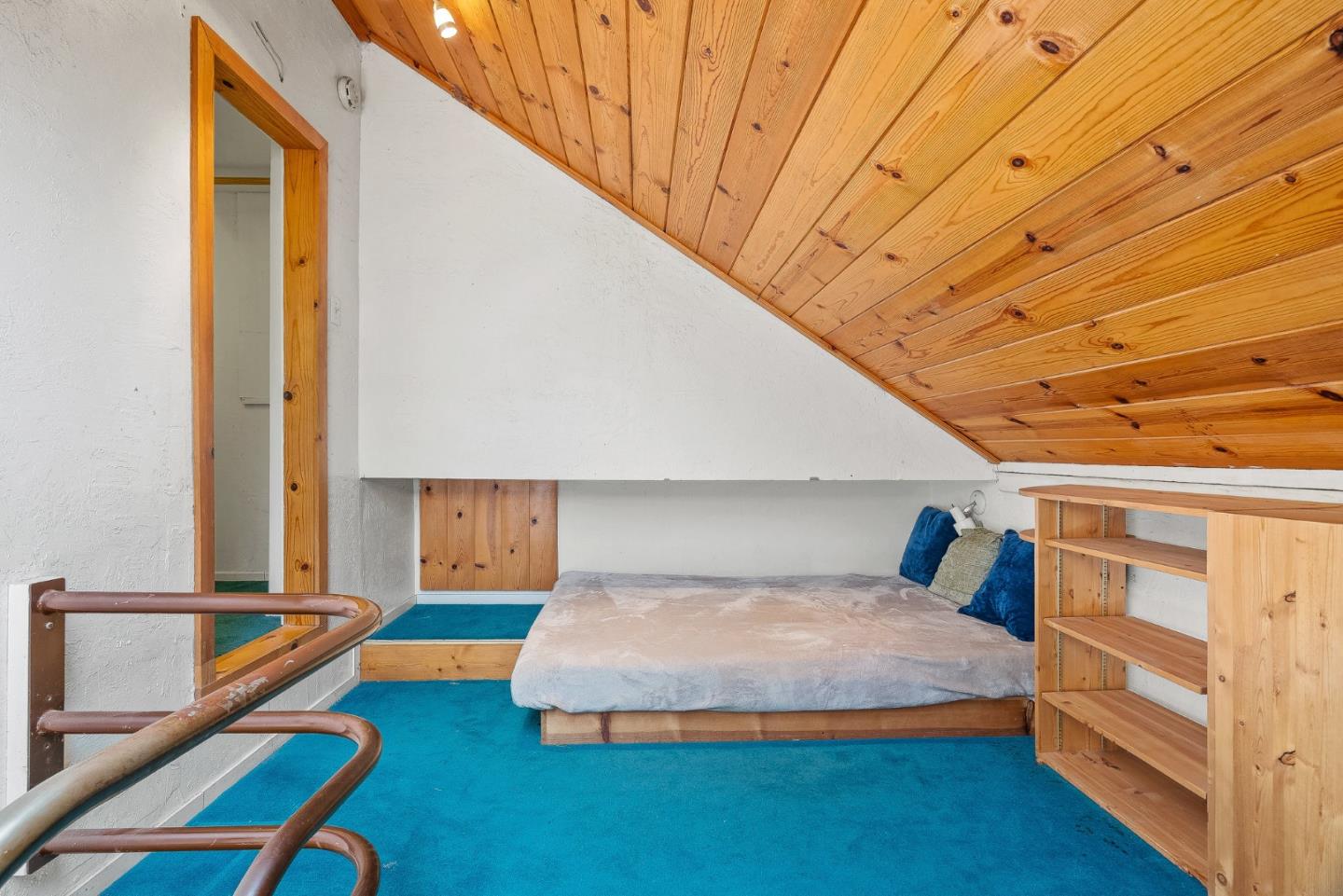 Detail Gallery Image 18 of 67 For 1284 Amesti Rd, Corralitos,  CA 95076 - 3 Beds | 2/1 Baths