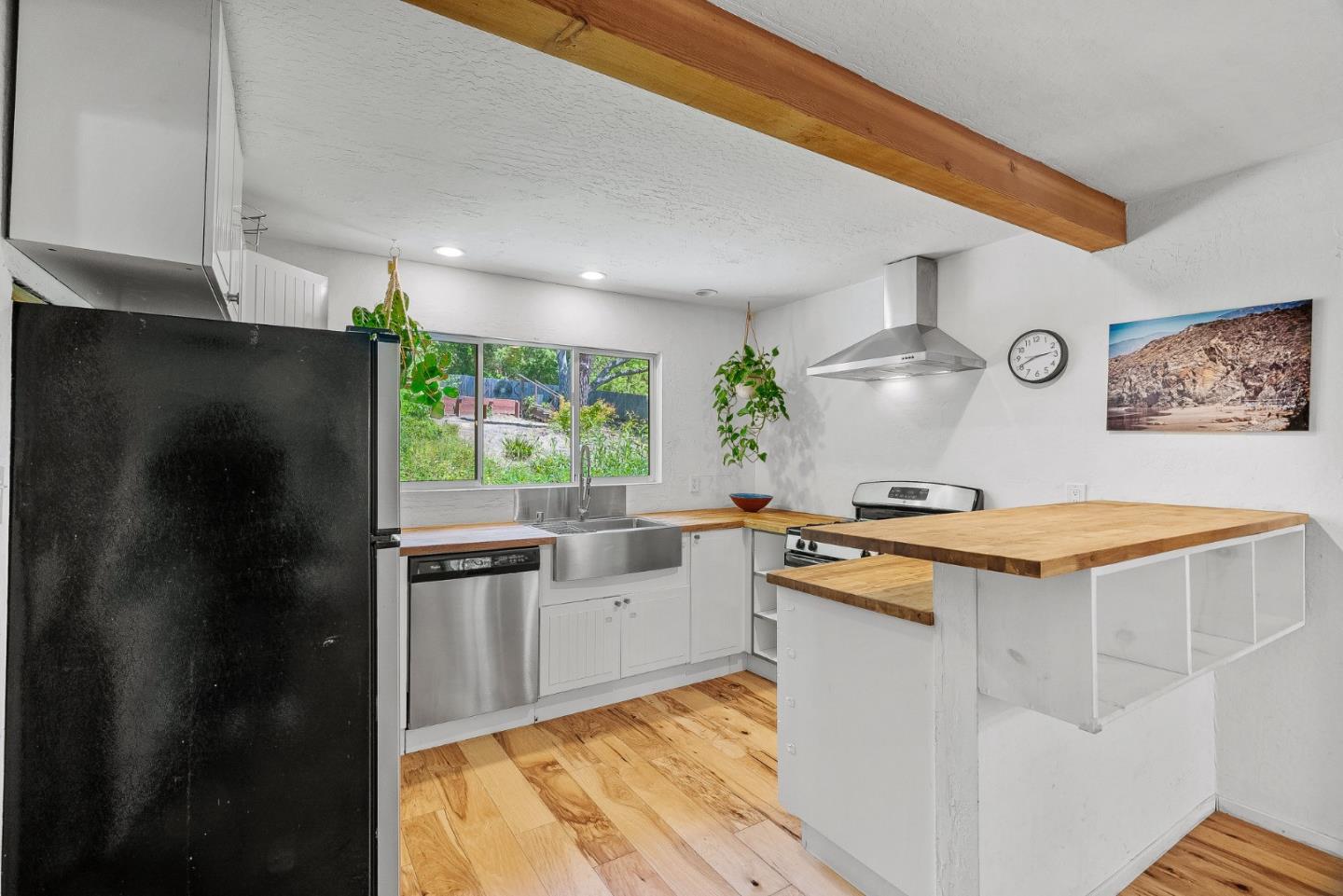 Detail Gallery Image 29 of 67 For 1284 Amesti Rd, Corralitos,  CA 95076 - 3 Beds | 2/1 Baths