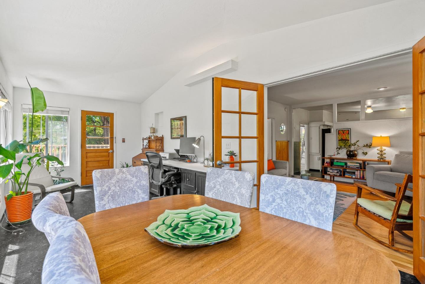 Detail Gallery Image 7 of 67 For 1284 Amesti Rd, Corralitos,  CA 95076 - 3 Beds | 2/1 Baths