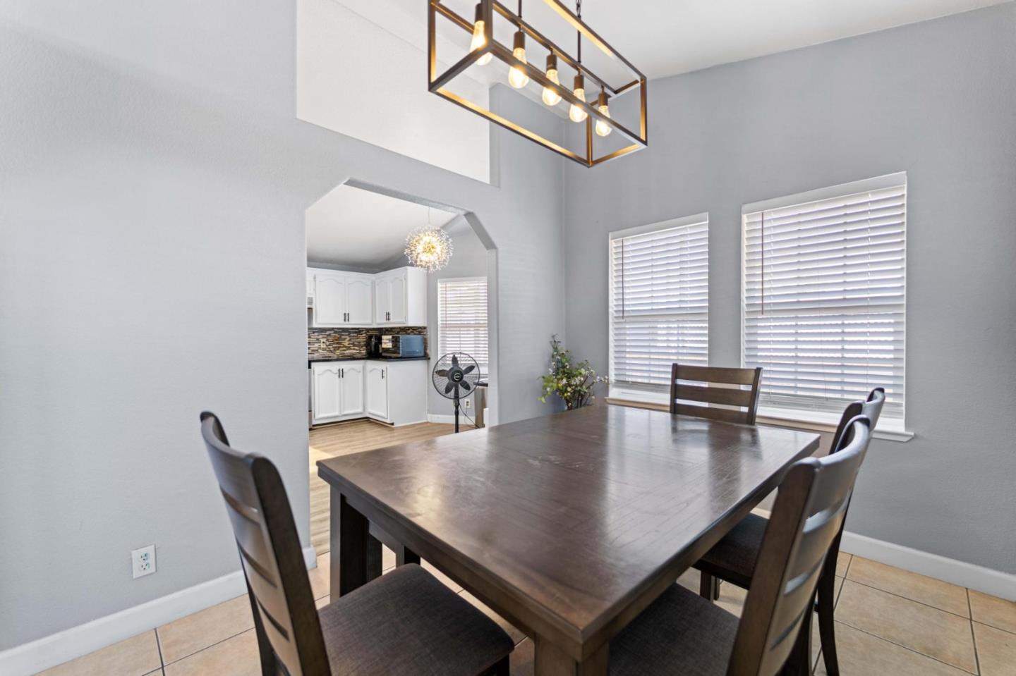 Detail Gallery Image 10 of 32 For 270 El Bosque Dr #270,  San Jose,  CA 95134 - 3 Beds | 2 Baths